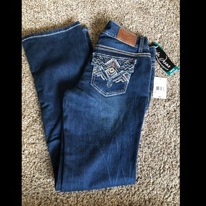Brand New Ariya Jeans